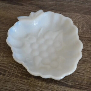 Vtg Milk Glass Grape  Shaped Bowl